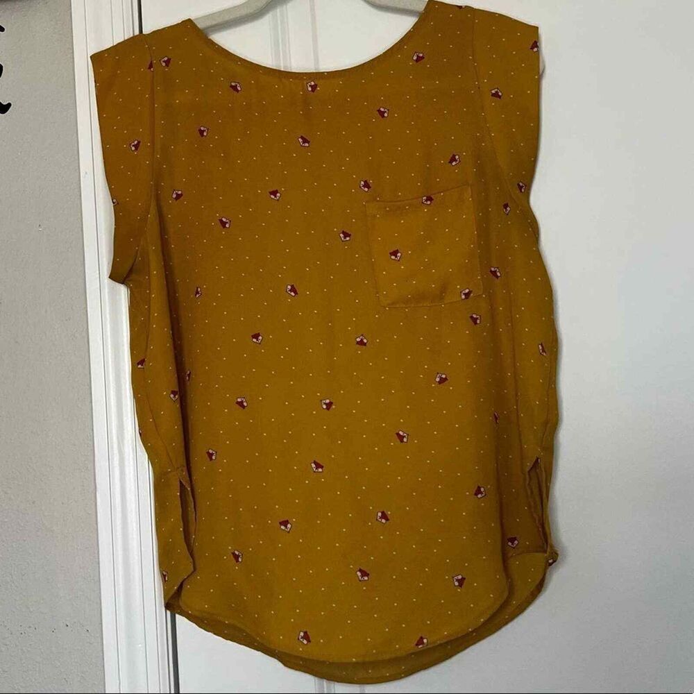 Iris Basic Yellow Polka Dot Fox Short Sleeve Medium Top